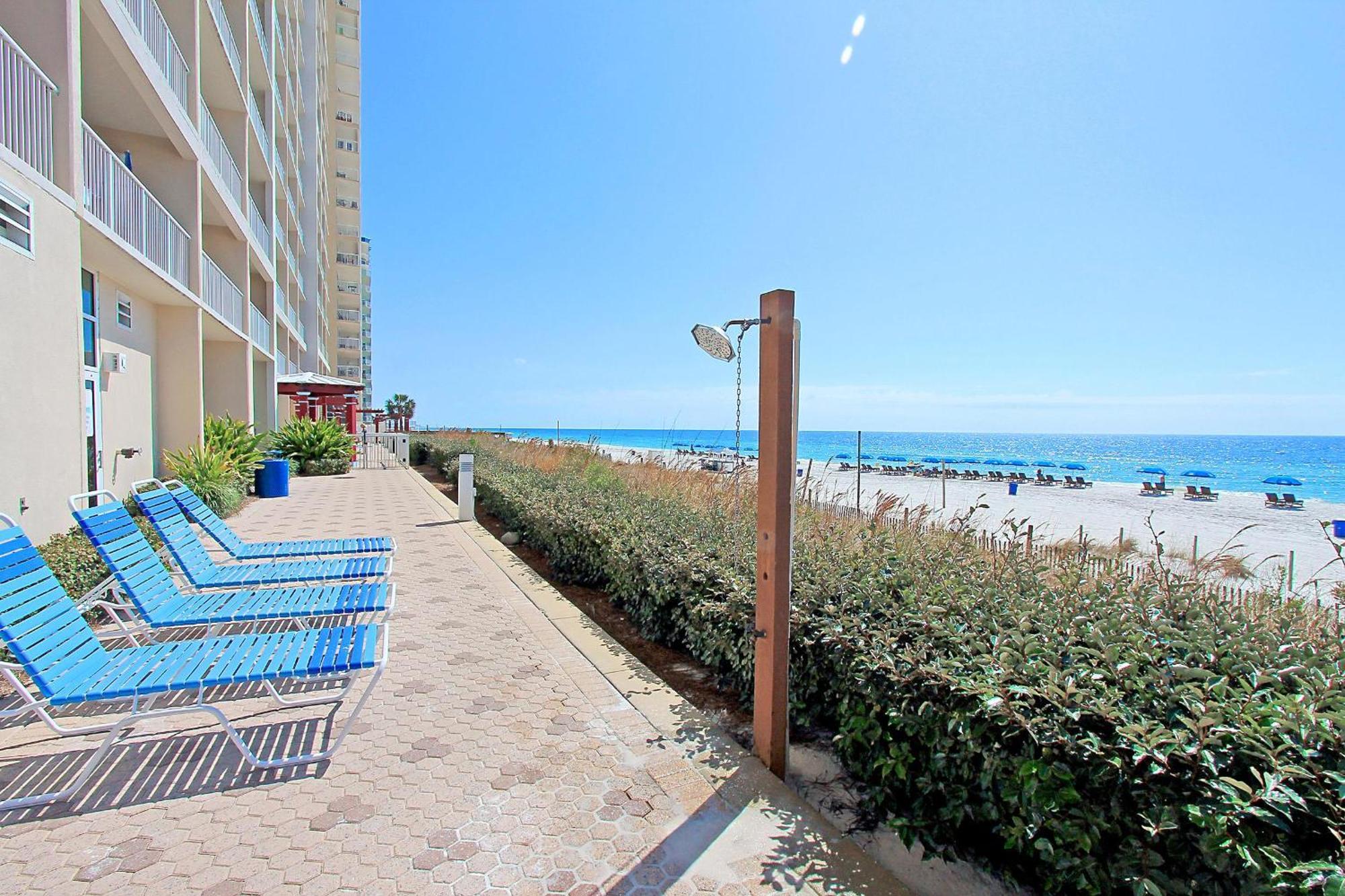 Majestic Towers 1-1803 Apartment